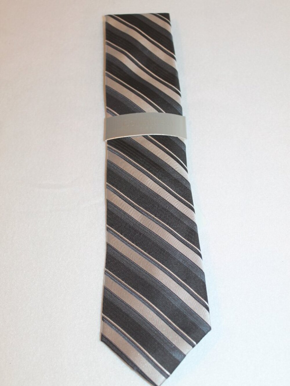 NWT Calvin Klein Men's 100% Silk Striped Tie Black Grey Siler